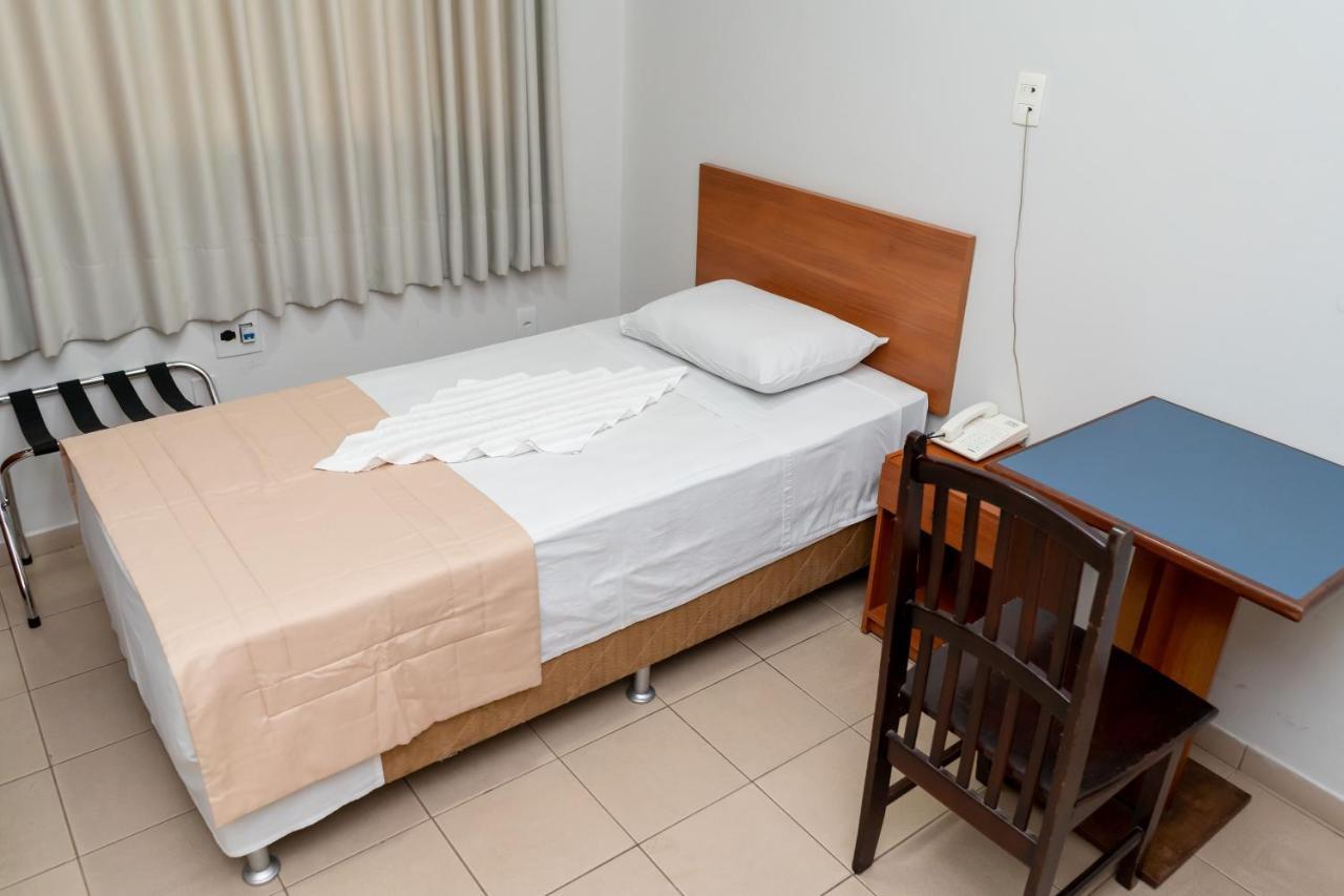Bandeirantes Hotel Куяба Экстерьер фото